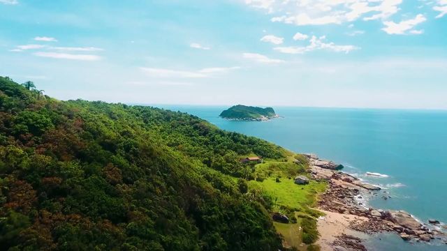 Costões e ilhas de Balneário Barra do Sul